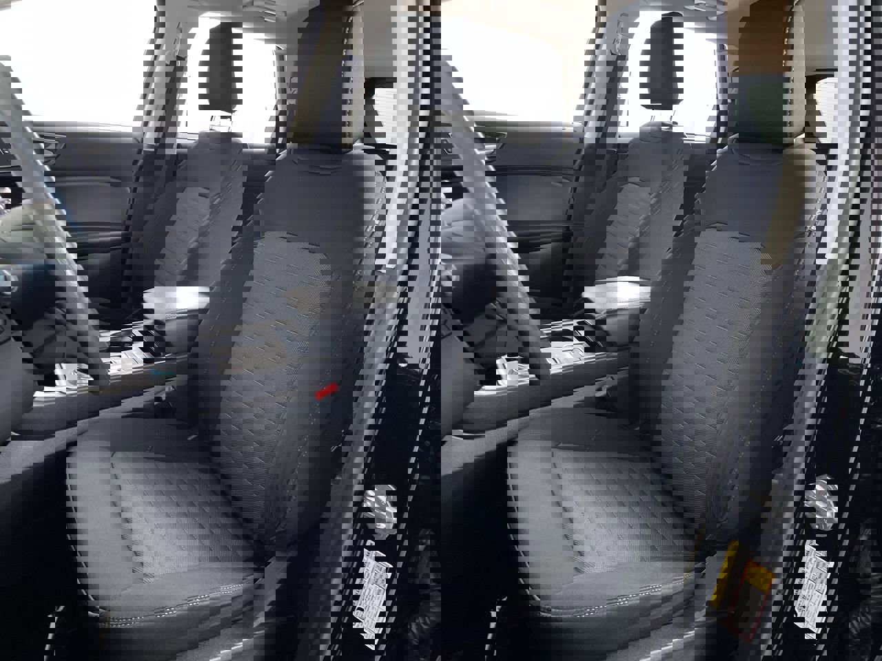 Used 2023 Ford Edge SE image 12