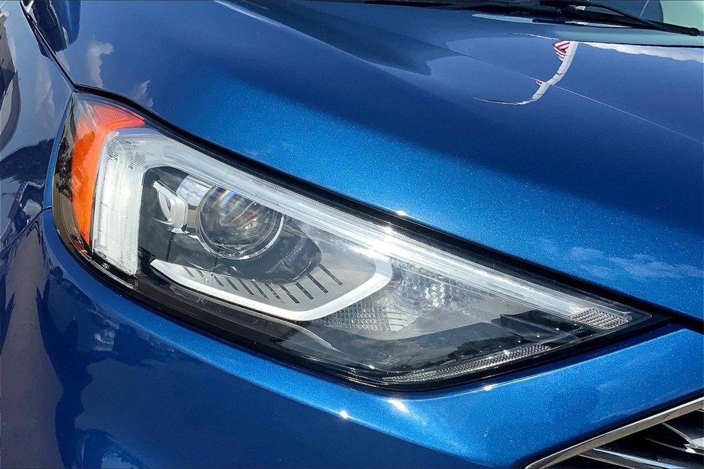 Used 2020 Ford Edge Titanium image 29