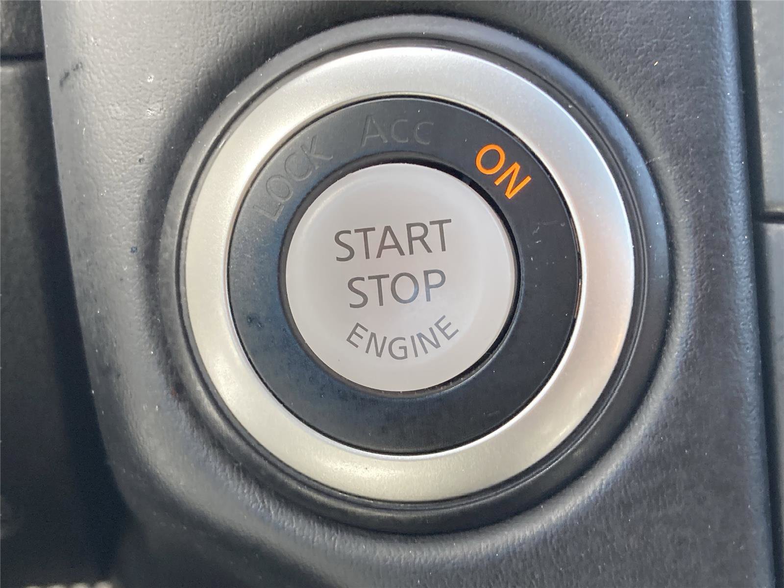 Used 2019 Nissan 370Z Touring Sport image 17