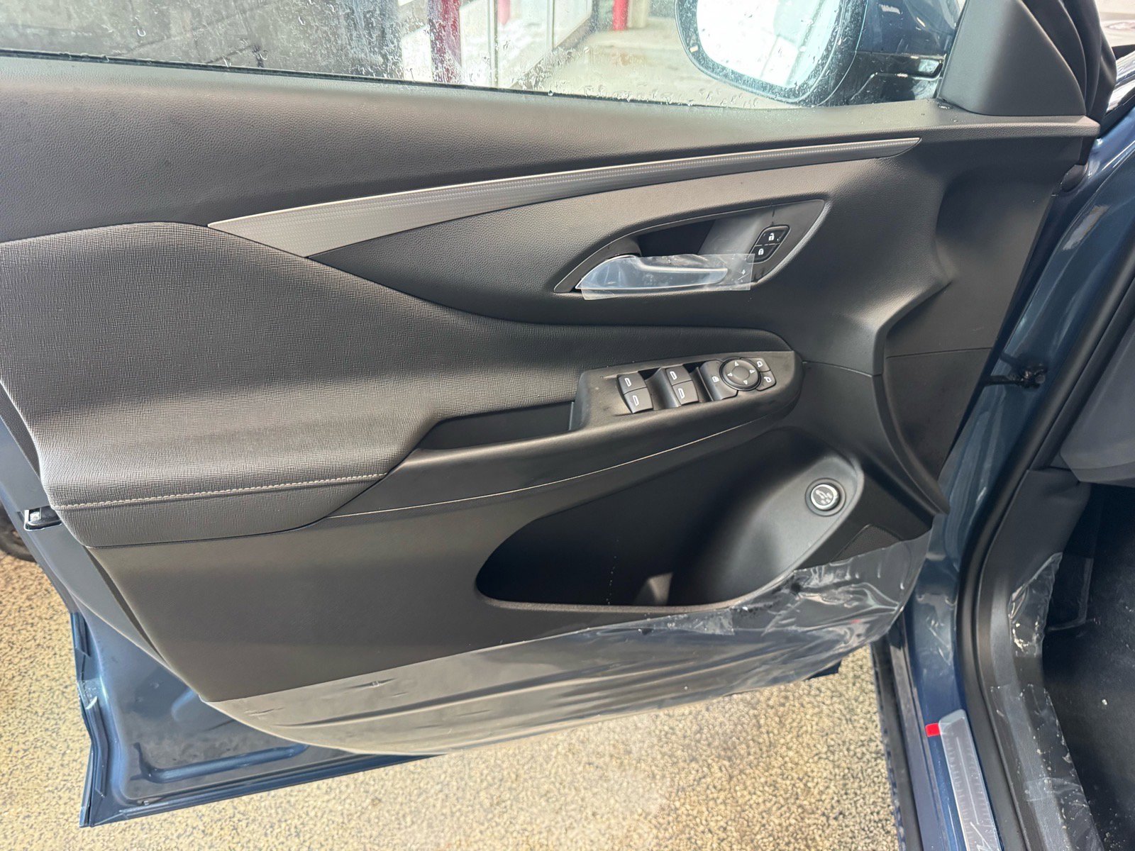 New 2026 Buick Envista Avenir image 13