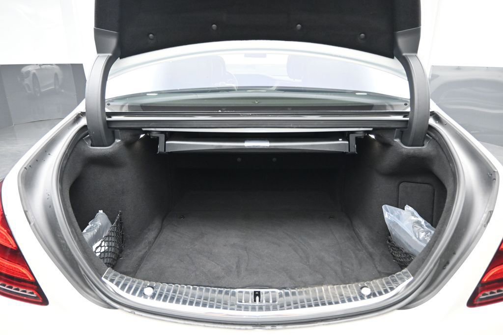 Used 2019 Mercedes-Benz S 560 4MATIC Sedan image 26