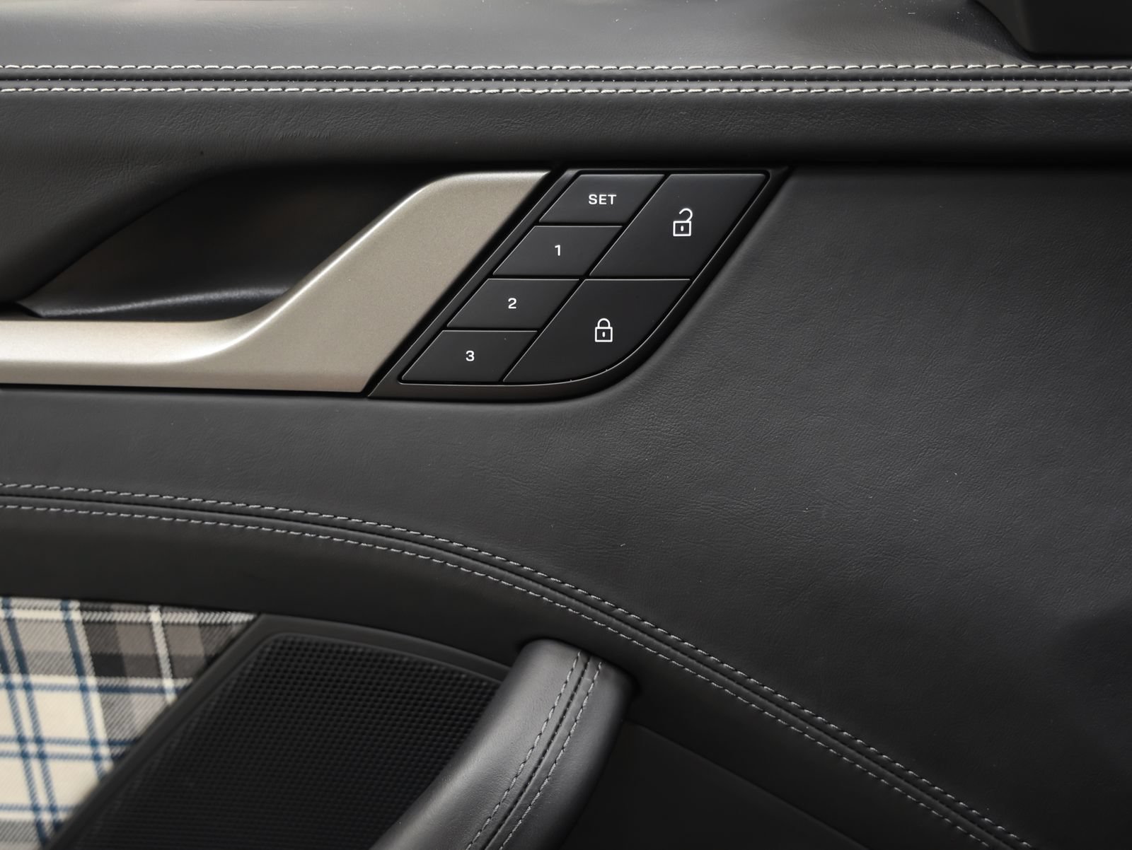 Certified 2025 Porsche 911 Turbo S AWD/4WD image 62