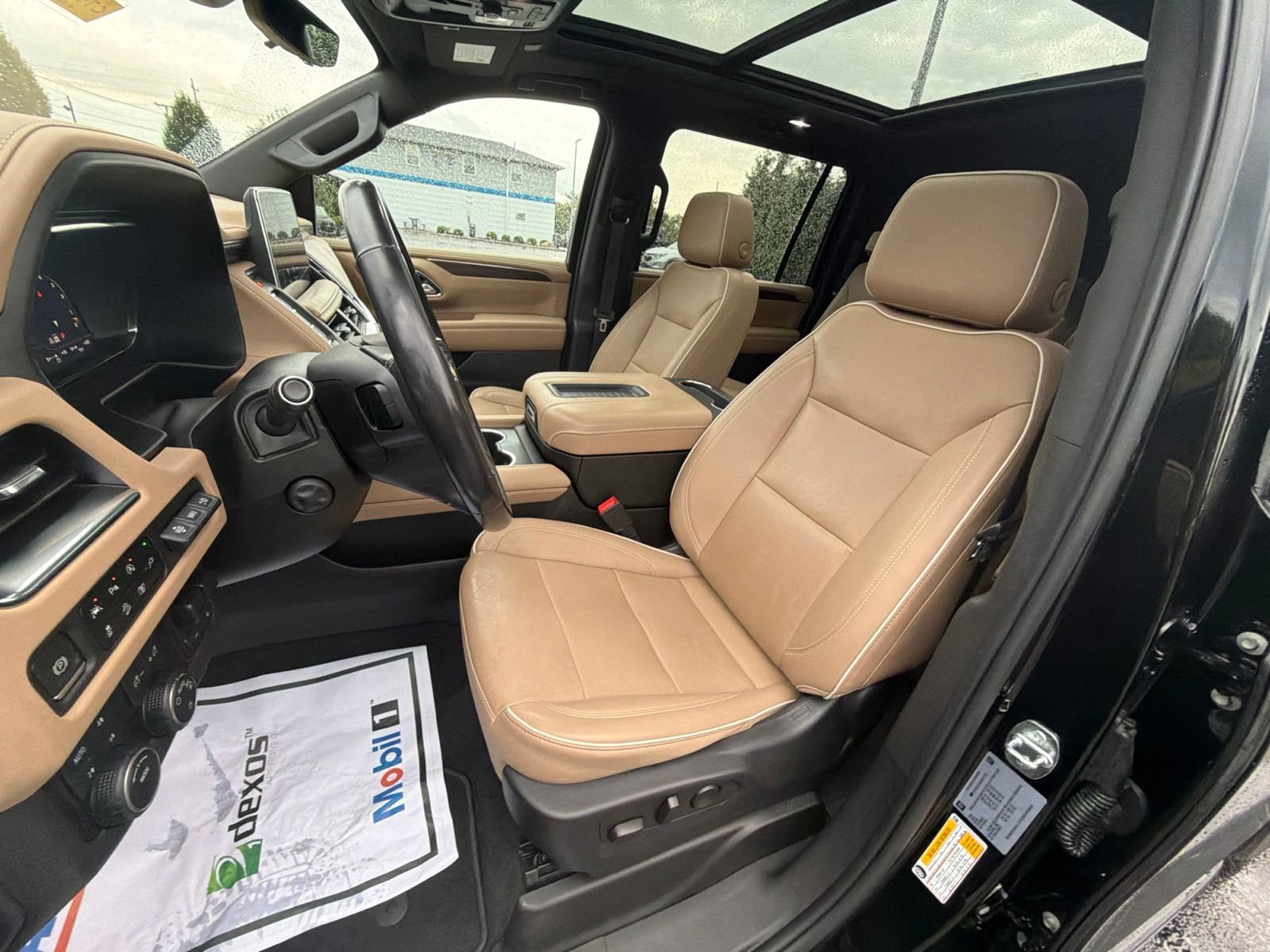 Used 2022 Chevrolet Suburban Premier AWD/4WD image 24