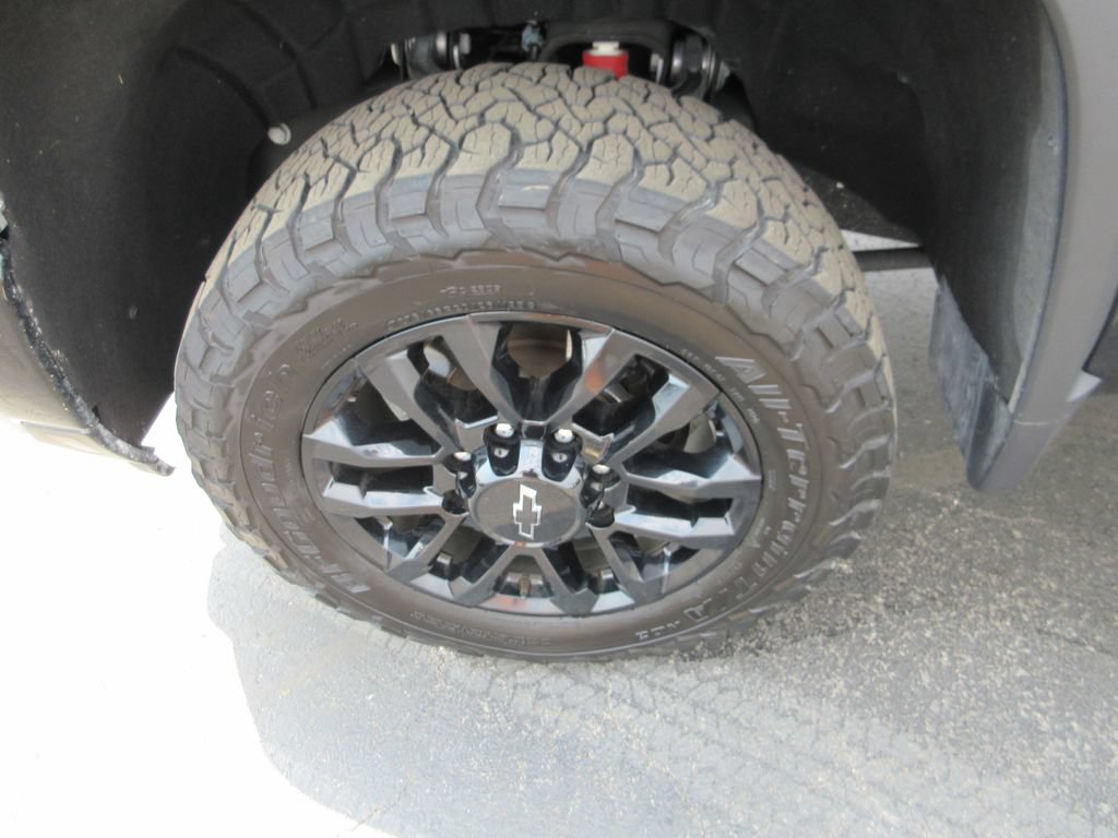 Certified 2025 Chevrolet Silverado 2500 LT w/ Trail Boss Package AWD/4WD image 16