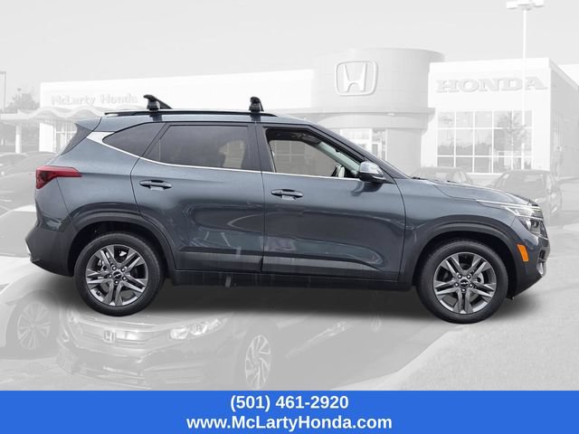 Used 2023 Kia Seltos S w/ Navigation Package FWD image 6
