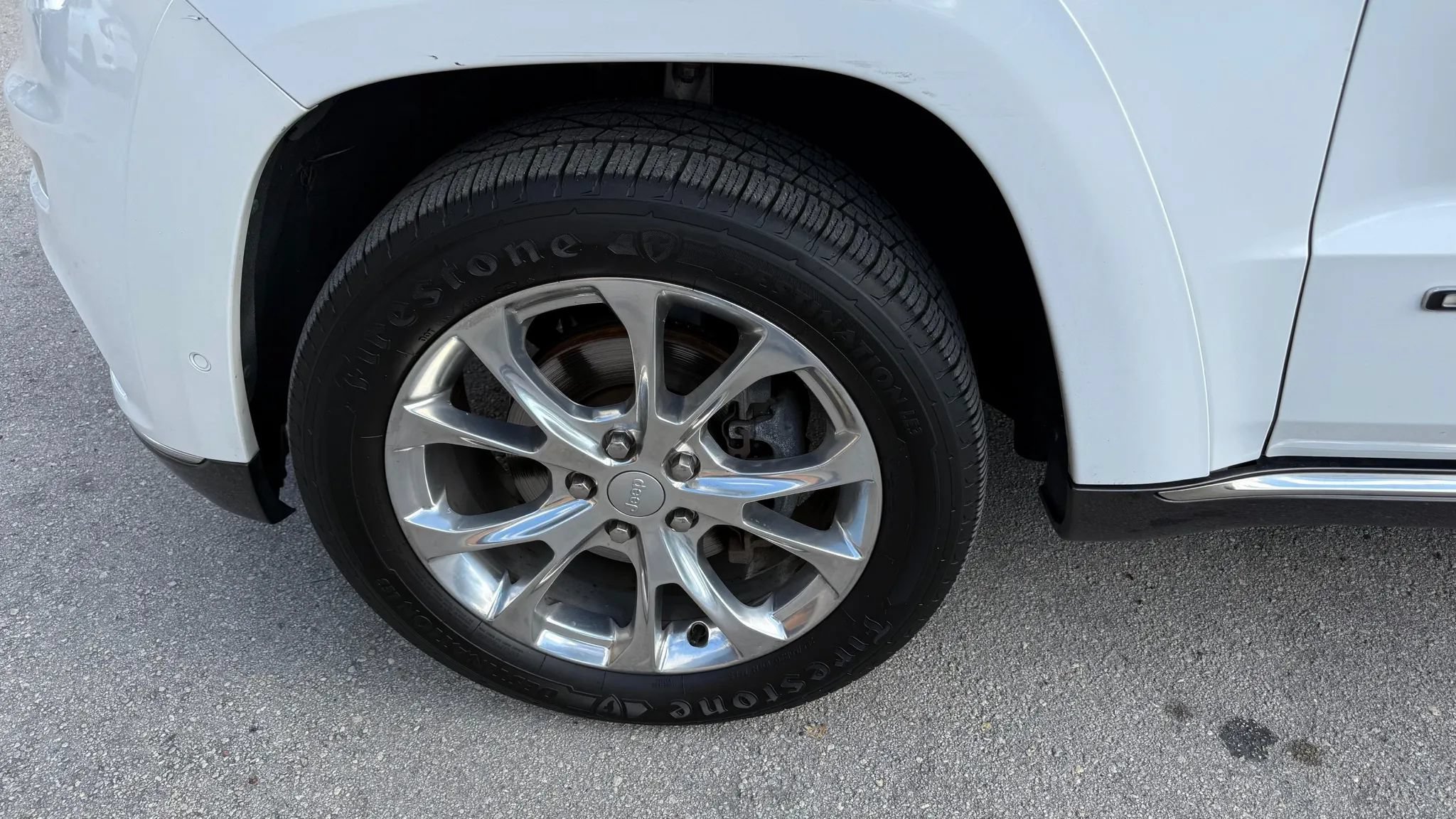 Used 2019 Jeep Grand Cherokee Summit AWD/4WD image 7