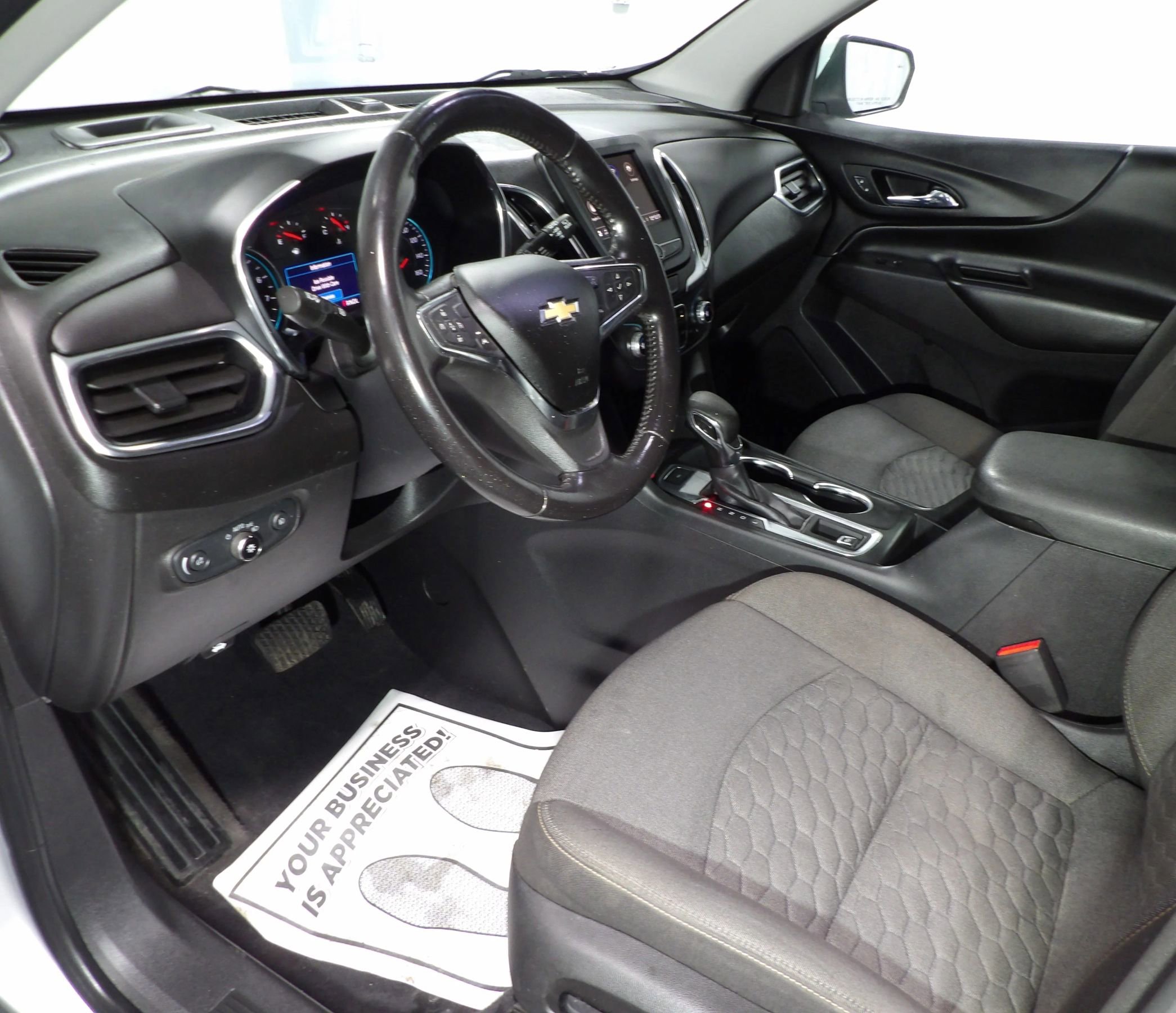 Used 2021 Chevrolet Equinox LT AWD/4WD image 9
