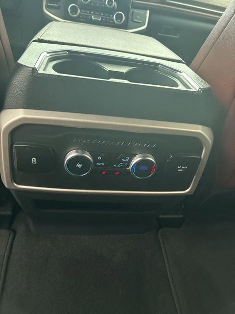 Used 2024 Ford Expedition Limited AWD/4WD image 21
