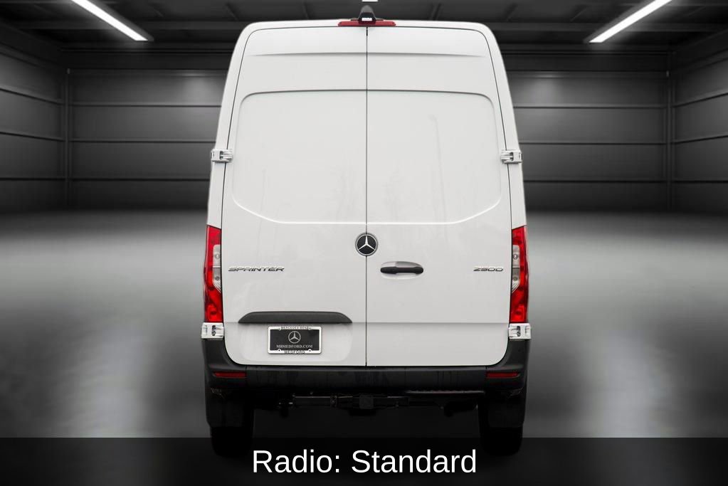 Used 2025 Mercedes-Benz Sprinter 2500 image 4