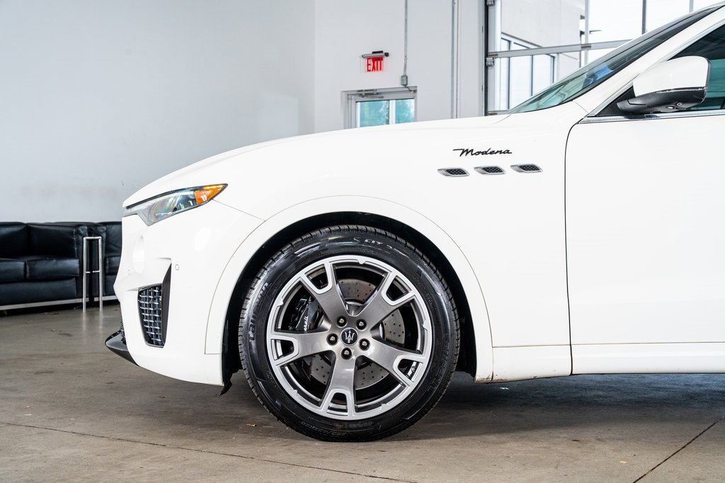 Used 2022 Maserati Levante Modena image 9