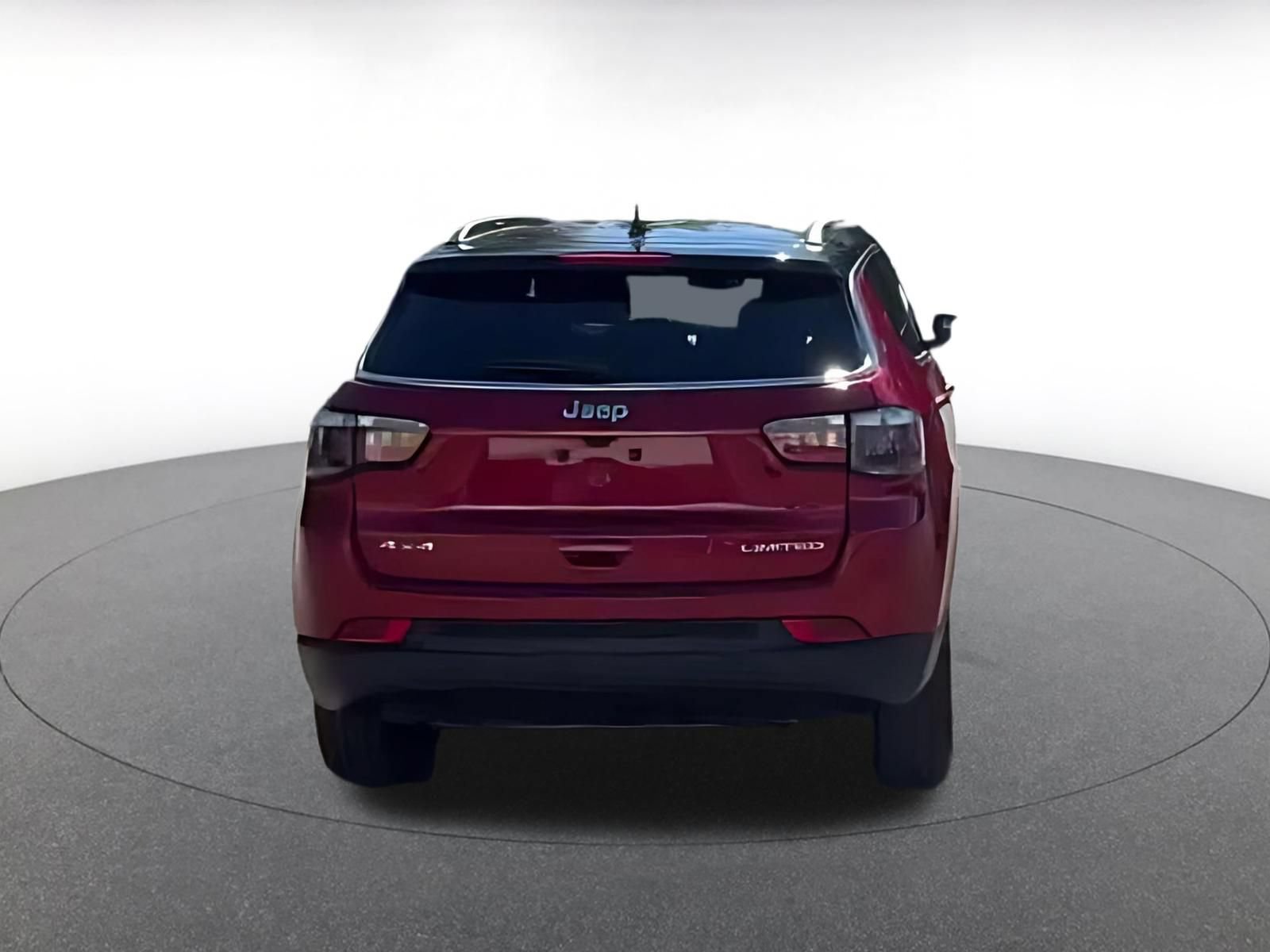Used 2025 Jeep Compass Limited AWD/4WD image 7