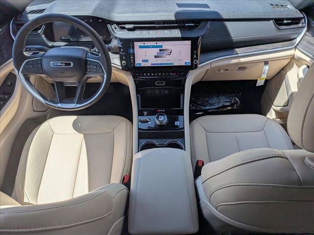 New 2026 Jeep Grand Cherokee L Limited AWD/4WD image 15