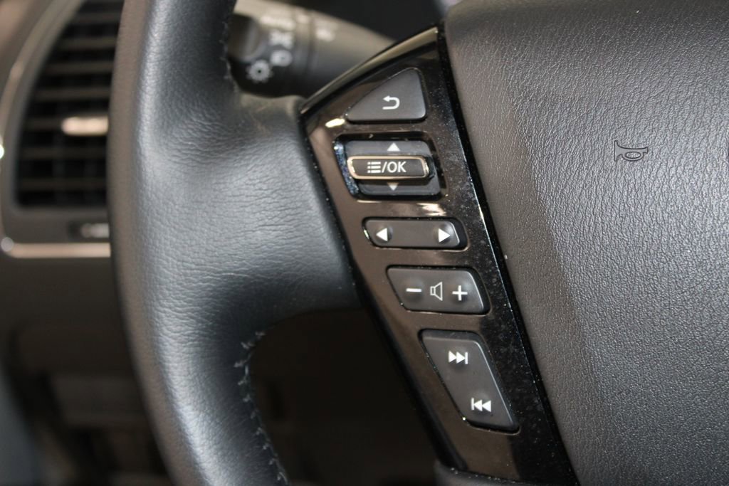 Used 2024 Nissan Armada SV AWD/4WD image 36