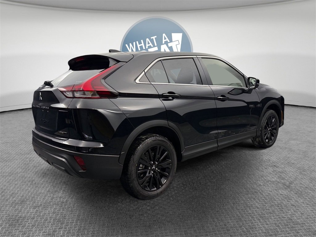 New 2026 Mitsubishi Eclipse Cross LE image 3