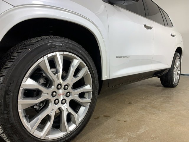 Used 2024 GMC Acadia Denali w/ Super Cruise Package image 2