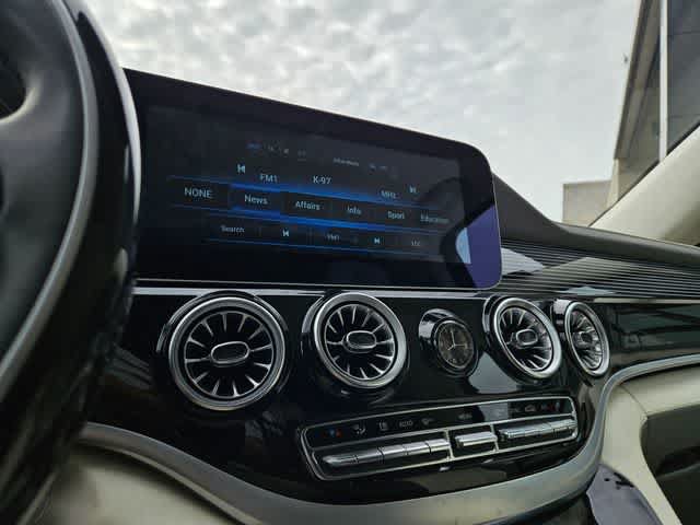 Used 2023 Mercedes-Benz Metris Passenger image 28