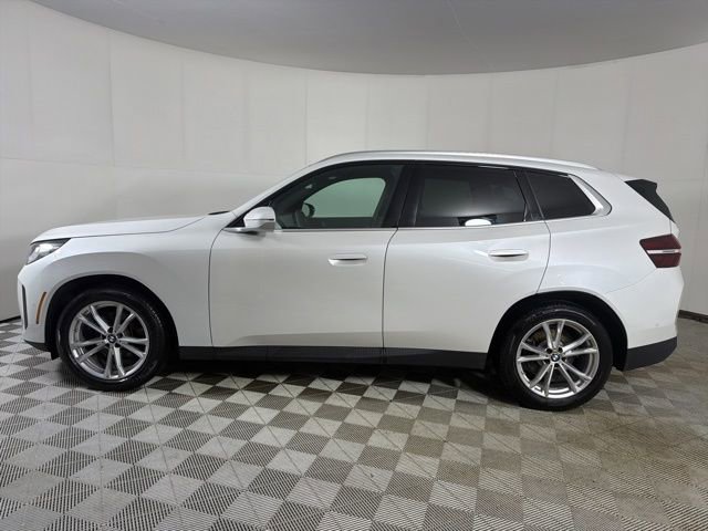 Used 2025 BMW X3 xDrive30 w/ M Sport Package AWD/4WD image 3