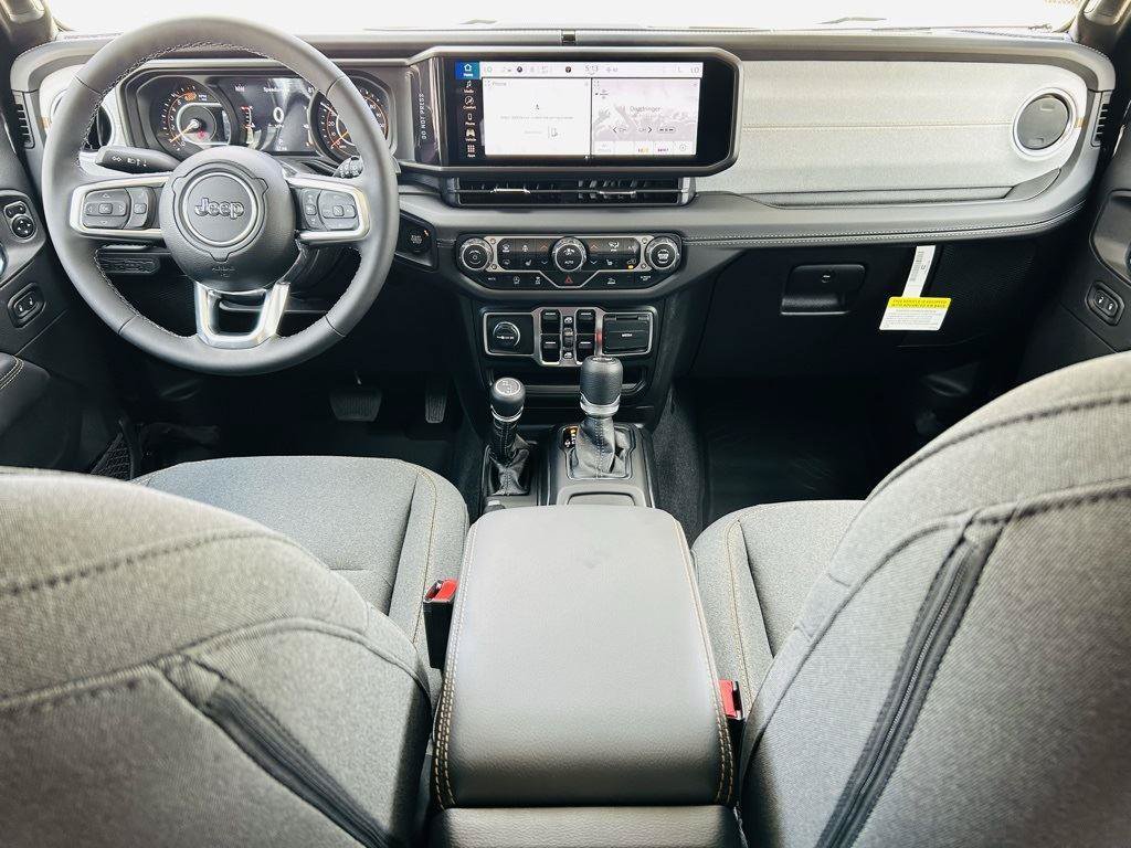 New 2025 Jeep Wrangler Unlimited Sahara AWD/4WD image 21