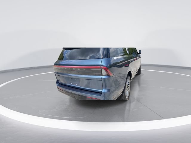 New 2027 Lincoln Navigator L Reserve AWD/4WD image 3