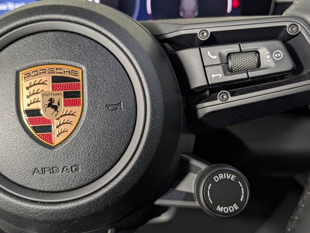 New 2026 Porsche Macan 4 Electric image 39