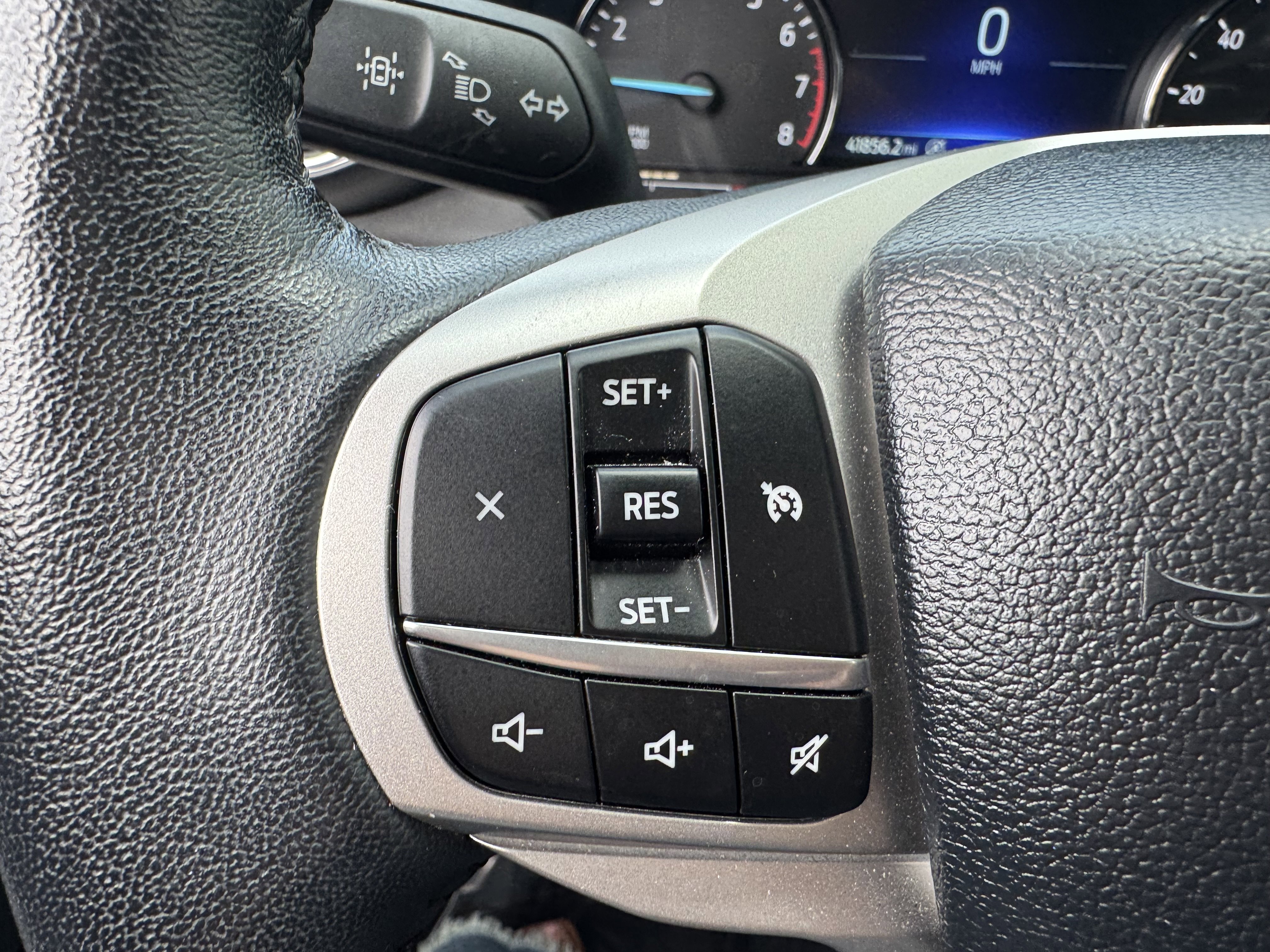 Used 2024 Ford Explorer XLT w/ Equipment Group 202A image 11