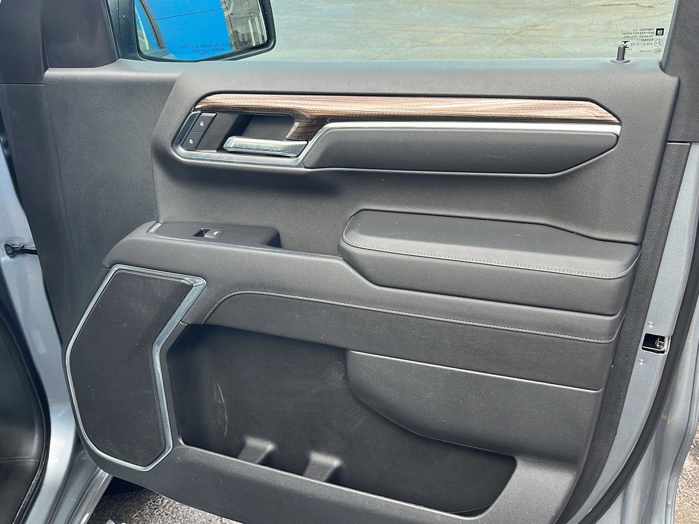 Used 2023 Chevrolet Silverado 1500 LT AWD/4WD image 28