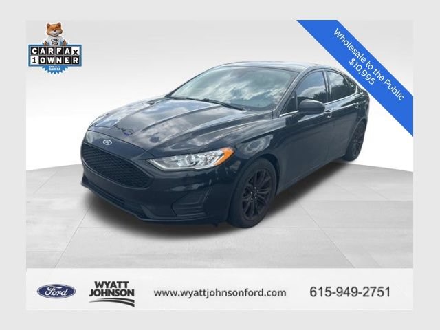 Used 2019 Ford Fusion SE FWD image 1