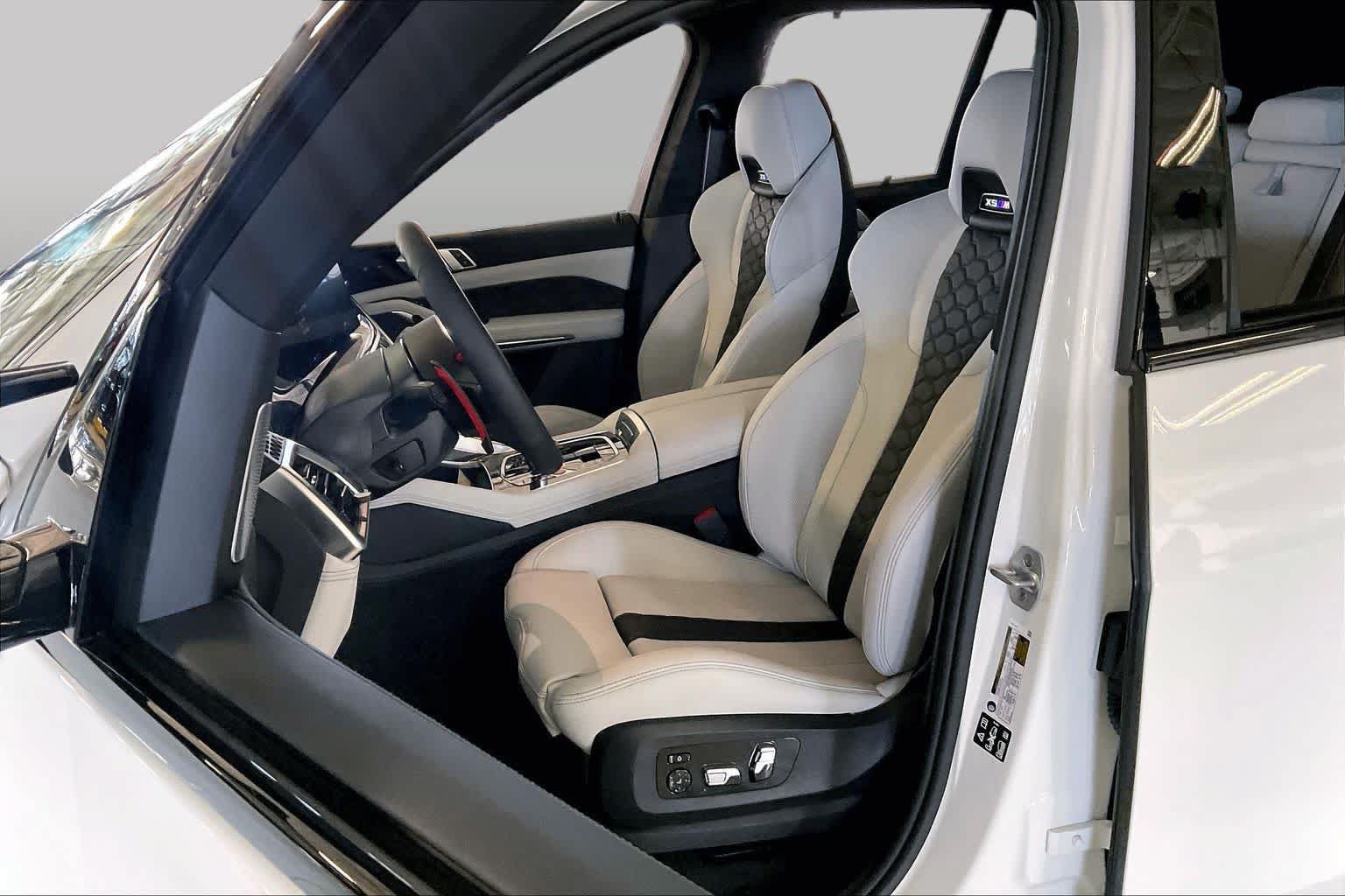 New 2026 BMW X5 M Competition w/ Executive Package AWD/4WD image 9