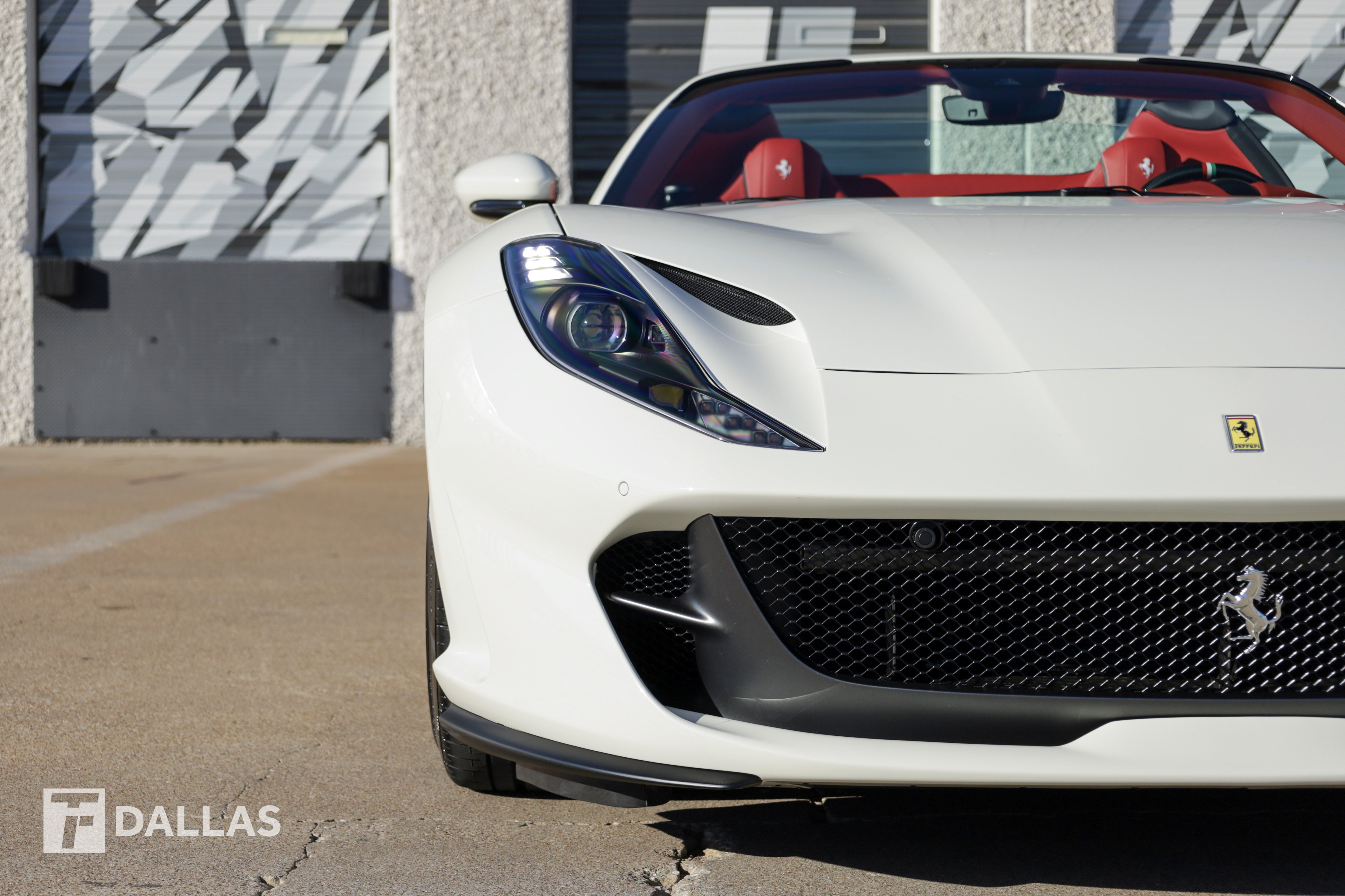 Used 2022 Ferrari 812 GTS RWD image 4