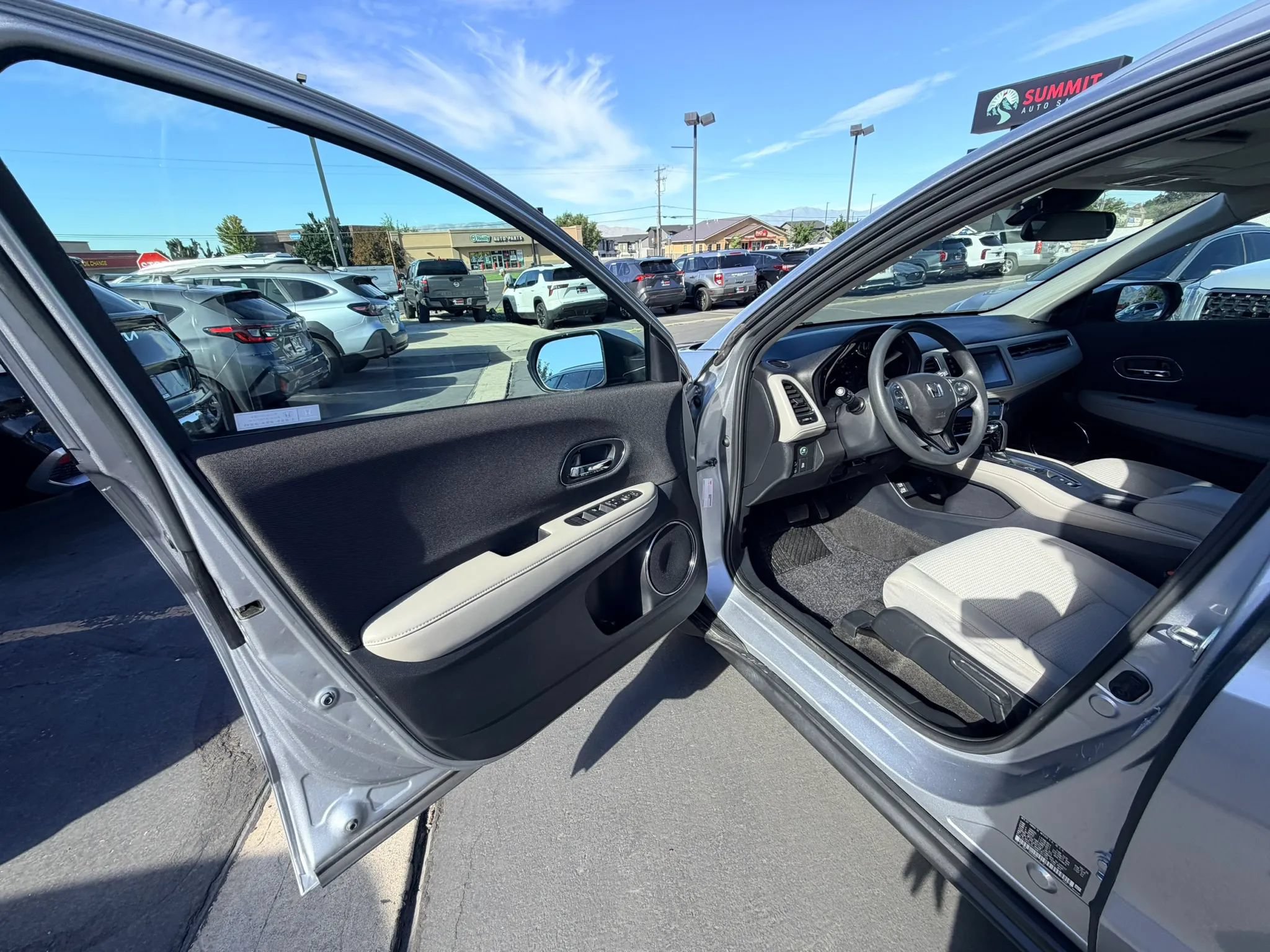 Used 2021 Honda HR-V EX image 11