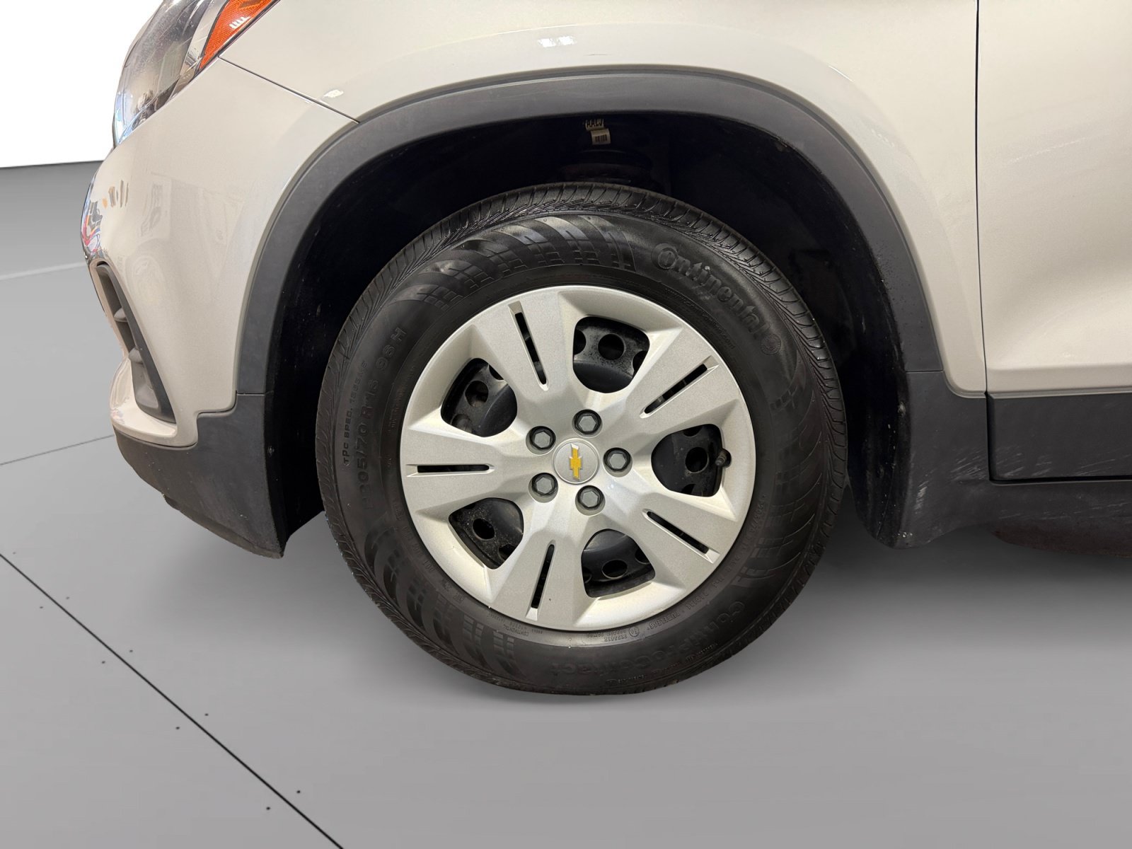 Used 2018 Chevrolet Trax LS FWD image 12