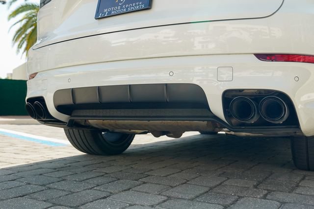 Used 2022 Porsche Cayenne GTS AWD/4WD image 50