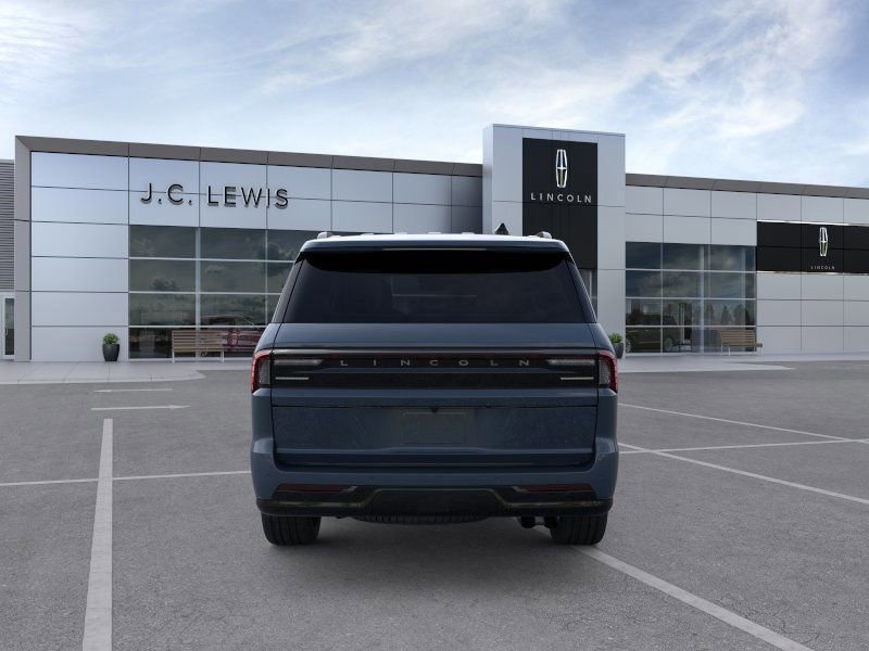 New 2026 Lincoln Navigator Reserve w/ Jet Appearance Package image 6