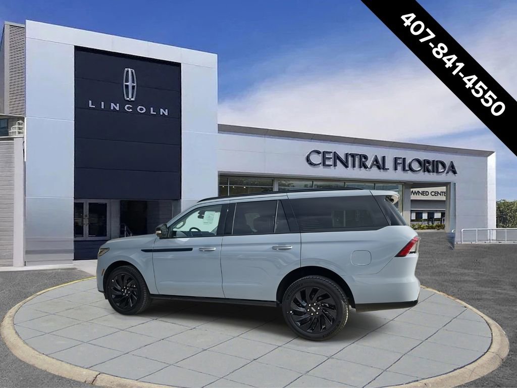 New 2026 Lincoln Navigator Reserve w/ Jet Appearance Package AWD/4WD image 5