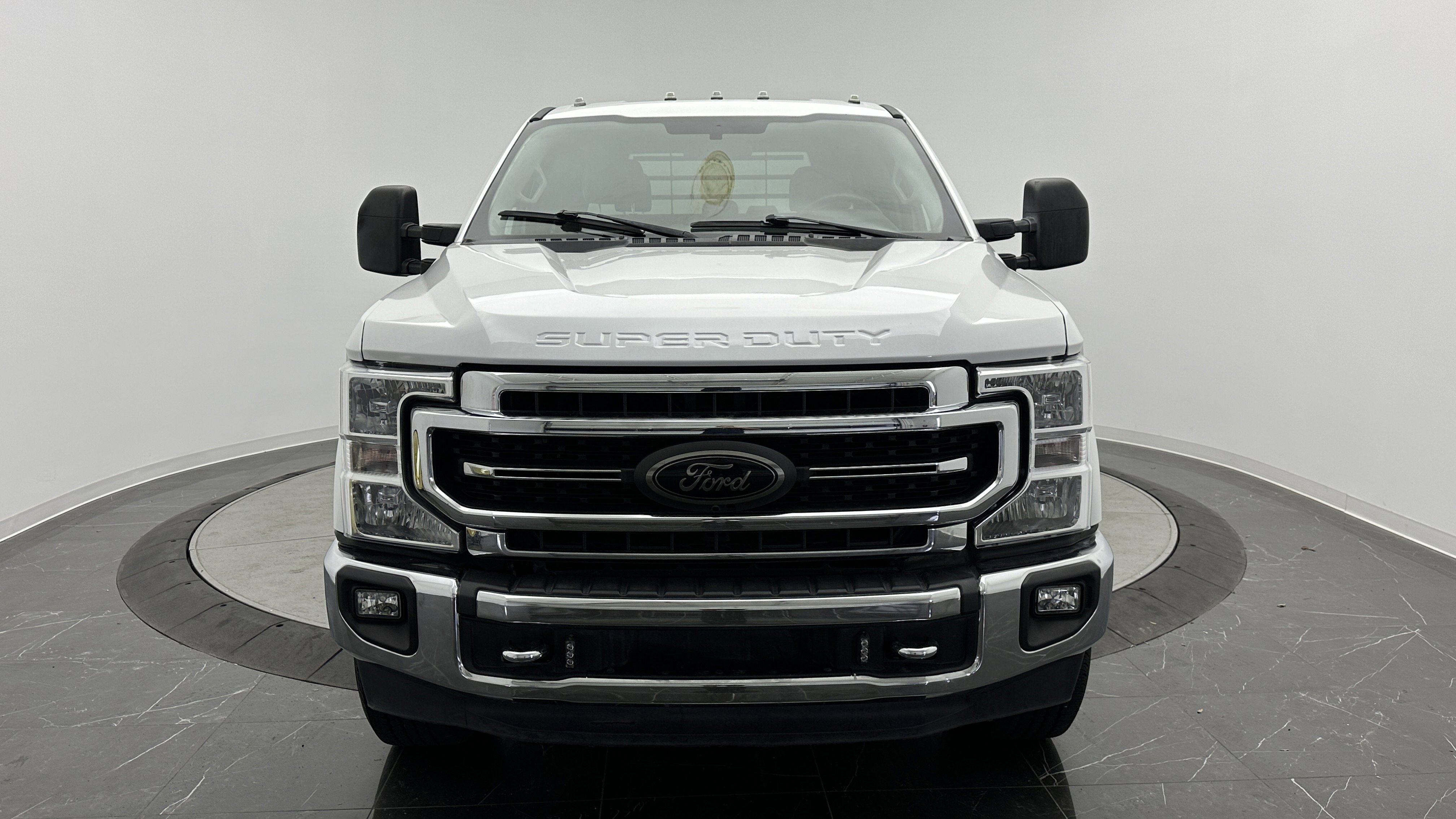 Used 2020 Ford F350 XL image 2