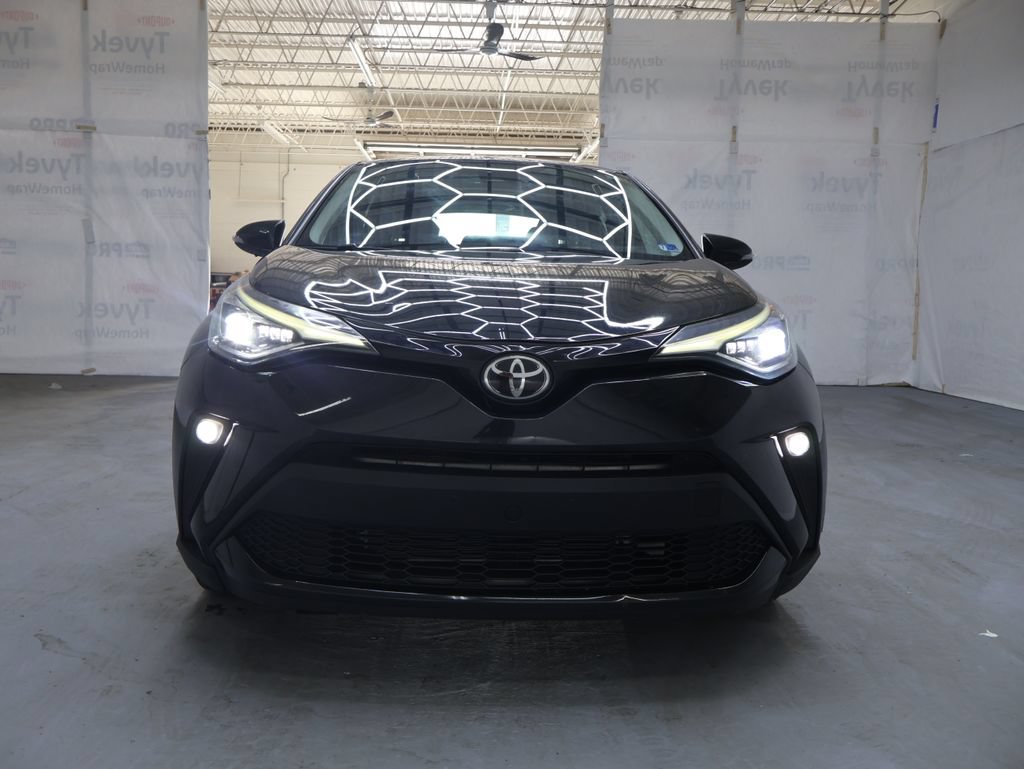 Used 2022 Toyota C-HR Limited FWD image 2
