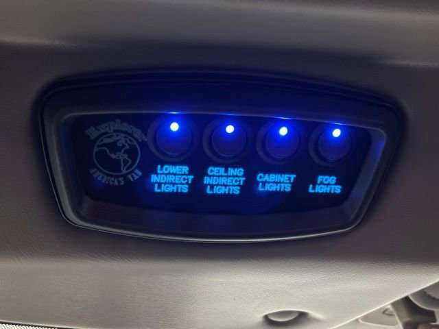 Used 2022 GMC Savana 2500 Mobility w/ Enhanced Convenience Package image 34