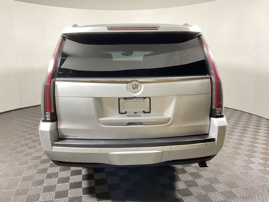 Used 2015 Cadillac Escalade ESV Luxury image 15