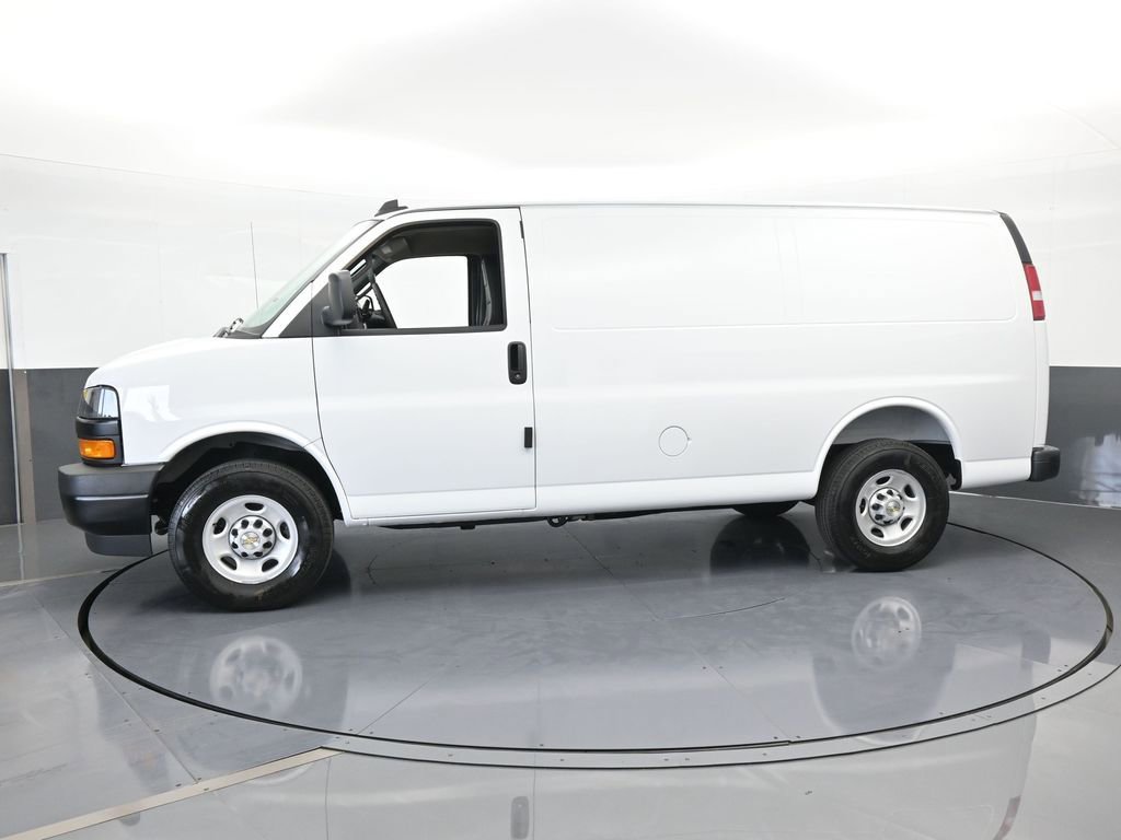 New 2025 Chevrolet Express 2500 w/ Driver Convenience Package video 2