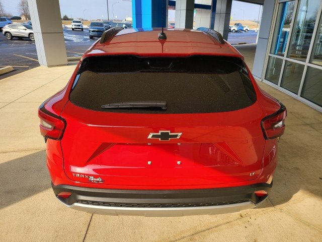New 2026 Chevrolet Trax LT w/ Driver Confidence Package FWD image 13