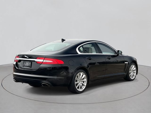 Used 2013 Jaguar XF image 5