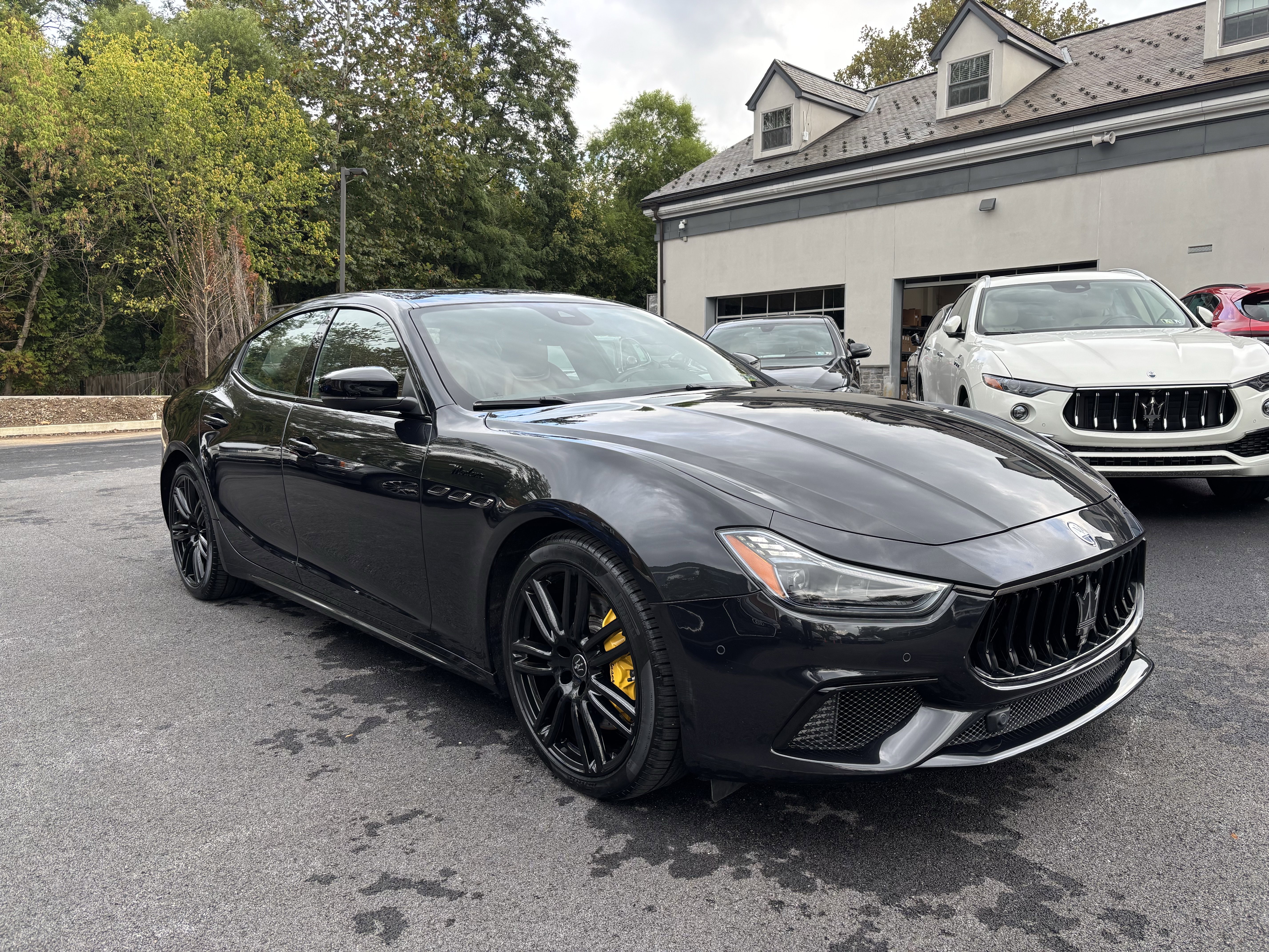 Used 2022 Maserati Ghibli Modena Q4 image 7