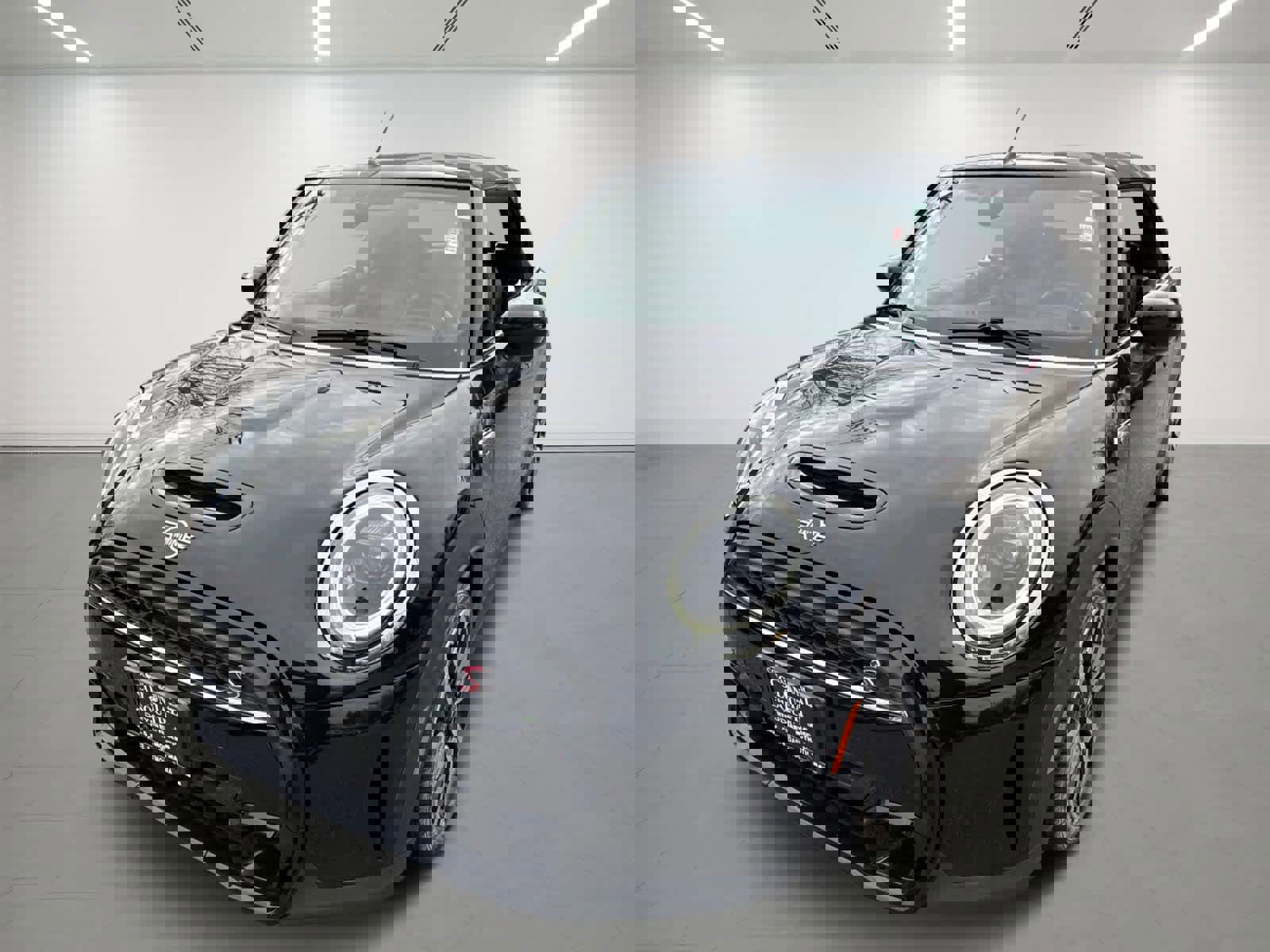 Used 2022 MINI Cooper S image 2