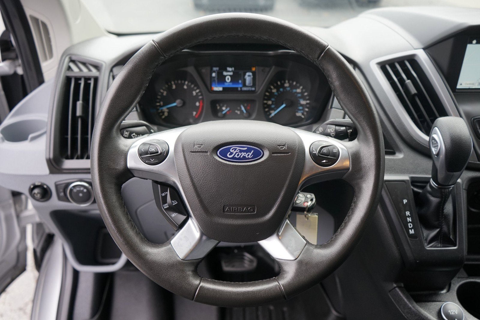 Used 2019 Ford Transit 350 XLT image 13