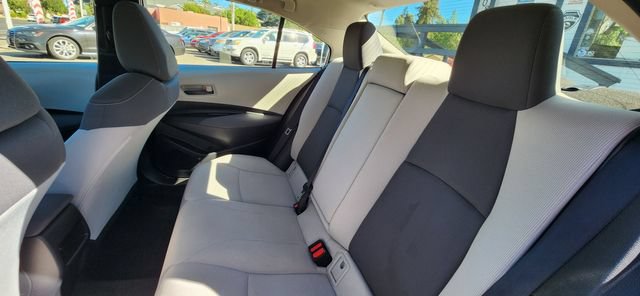 Used 2022 Toyota Corolla LE FWD image 9