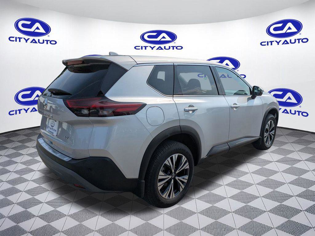 Used 2021 Nissan Rogue SV image 10