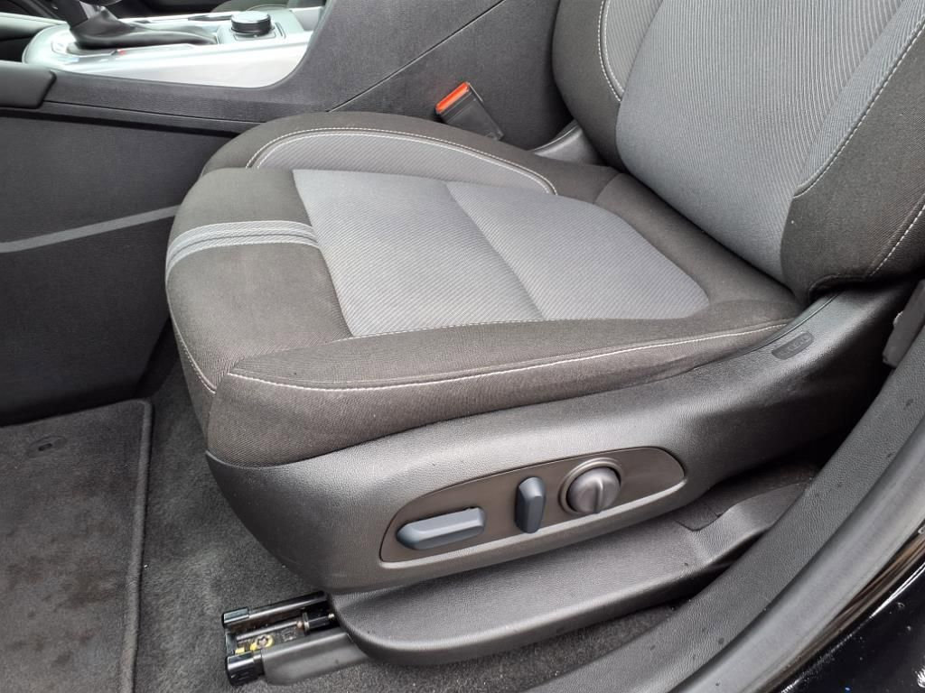 Used 2023 Chevrolet Blazer LT image 12