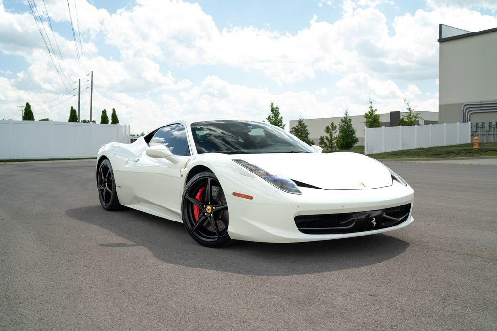 Used 2012 Ferrari 458 Italia Coupe RWD image 1