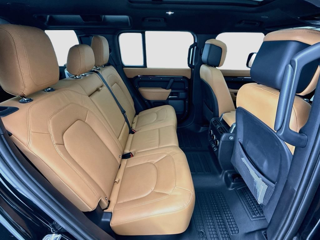 Certified 2023 Land Rover Defender 110 V8 AWD/4WD image 21