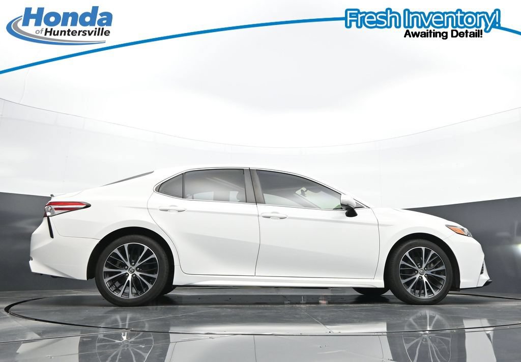 Used 2020 Toyota Camry SE FWD image 45
